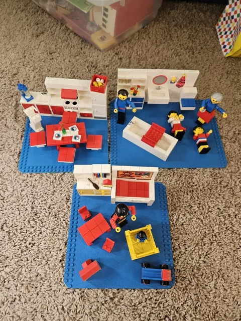 Vintage LEGO Homemaker Kitchen Bathroom Bedroom Incomplete Set 269, 261, 5233