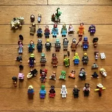 LEGO Minifigure Lot Minecraft Theme w/ Iron Man & Harley Quinn