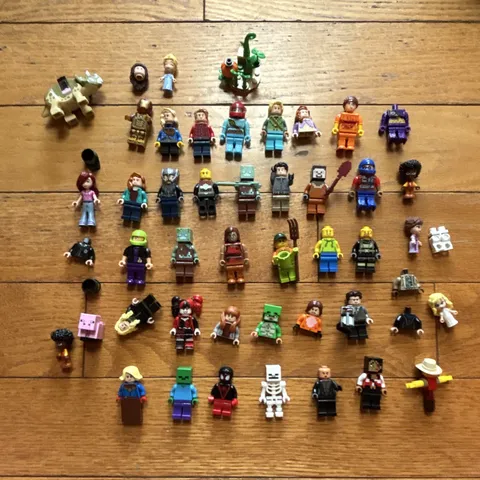 LEGO Minifigure Lot Minecraft Theme w/ Iron Man & Harley Quinn