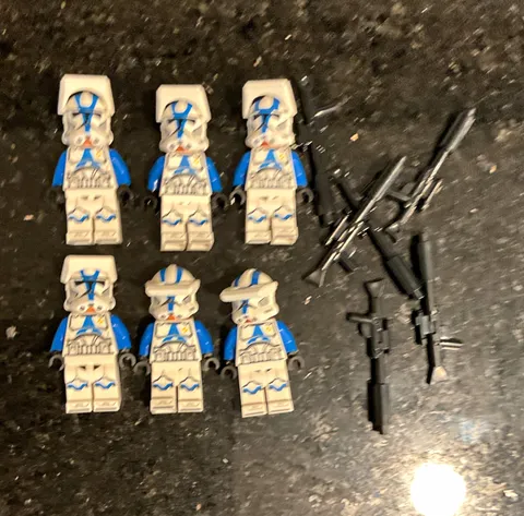 LEGO Star Wars Clone Trooper Minifigure Lot (6) w/ Blasters, Plastic