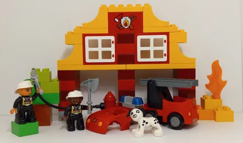 Lego Duplo My First Fire Station Set 6138 Missing 1 Part