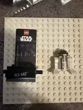 Astromech Droid CMF Sw0825 LEGO Star Wars Minifig Comes With Stand