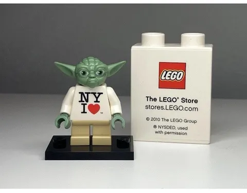 💎Lego New York Yoda Exclusive! Rare Toy Fair Yoda! *AUTHENTIC AND NEW*