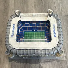 LEGO Icons 10299 Real Madrid Santiago Bernabéu Stadium 99% complete