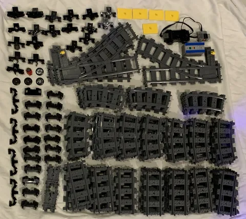 LEGO 5.1 lbs Lego City Passenger Train Tracks 142 Parts Lot 53400 53401 2878c02