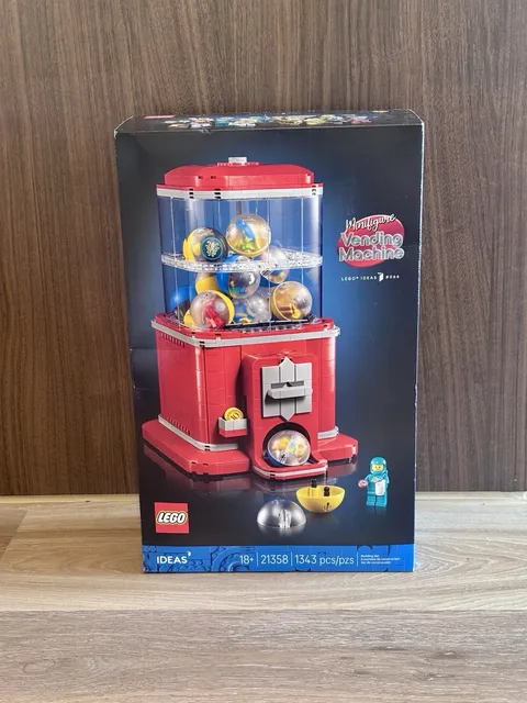 LEGO Ideas Minifigure Vending Machine 21358 Complete Set 1343 Piece Unopened NIB