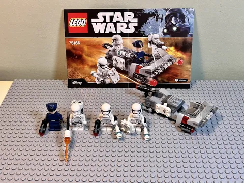 LEGO Star Wars: #75166 First Order Transport Speeder Battle Pack