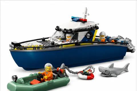 LEGO City Police Boat 60456 Floating Patrol Boat Building Set 264 Pieces Age 6+