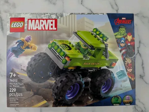 LEGO 76312 Marvel The Hulk Truck vs. Thanos NEW Factory Sealed