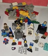 Lot LEGO Mixed Pieces People Marvel Star Wars Minecraft Police Assorted 