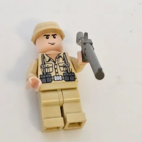 LEGO Indiana Jones Raiders of the Lost Ark German Soldier 2 iaj005 Set 7622