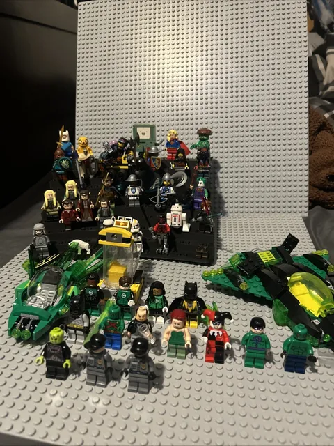 Large Lego Batman 2006 Batman 1 Minifig Lot Supergirl Green Lantern Killer Croc