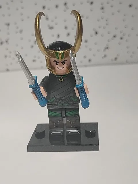 Lego Loki Thor The Dark World Custom Large Horn Minifigure Thor love & Thunder 