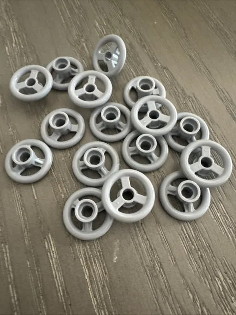 LEGO Small Steering Wheel (2819) 16 Pieces Light Gray