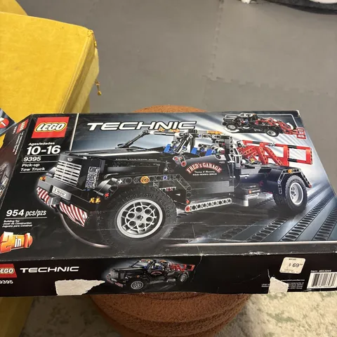 LEGO 9395 TECHNIC: Pick-Up Tow Truck RETIRED, NOT COMPLETE, MIXED PARTS