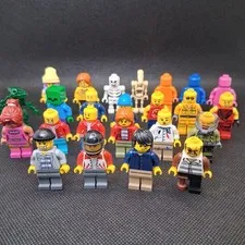 LEGO Minifigures Lot Of 24 