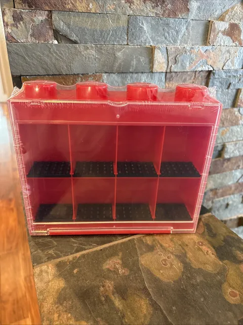 New Sealed RETIRED LEGO 8  MINIFIGURE DISPLAY CASE Red