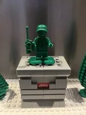 LEGO Green Army Man Minifigure toy001 Plain Toy Story w Radio Walkie Talkie