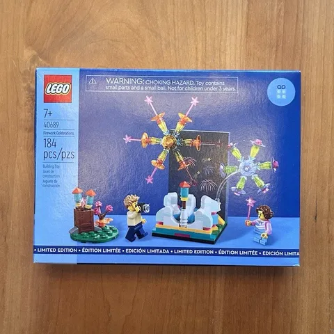 LEGO 40689 GWP Firework Celebrations Limited Edition NIB