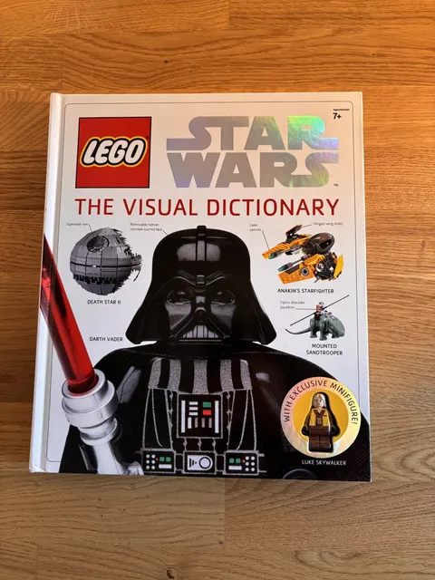 LEGO Star Wars The Visual Dictionary 2009 Hardcover w/ Exclusive Luke Minifigure