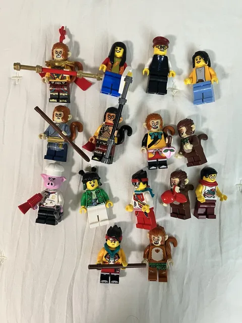 LEGO Monkie Kid Minifigures Lot
