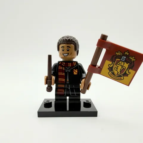 LEGO Harry Potter CMF Series 1 - Dean Thomas (colhp8) Retired Minifig Complete