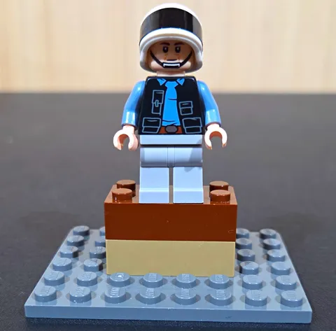 LEGO Rebel Trooper w/ White Helmet Visor, Black Vest & Light Blue Shirt