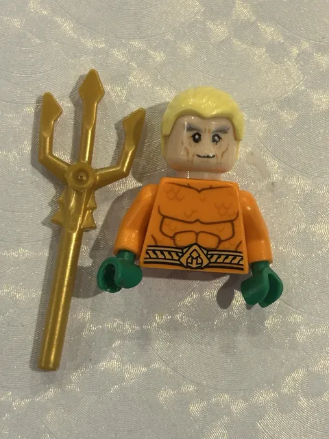 LEGO DC Batman Minifig sh0050 - Aquaman - Light Scratches/No Cracks No Legs