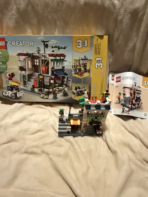 LEGO® 31131 Creator 3 In 1 Downtown Noodle Shop Complete W/Instructions & box