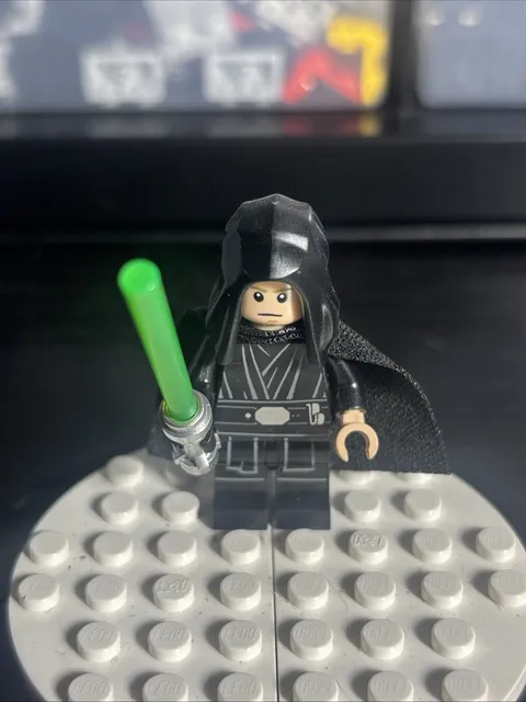 LEGO 75324 Star Wars Luke Skywalker Minifigure Jedi Master Mandalorian sw1191