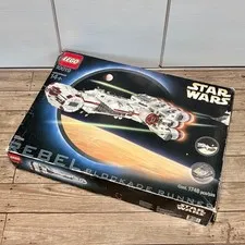 LEGO Star Wars Ultimate Collector Series Rebel Blockade Runner 10019 New Retired