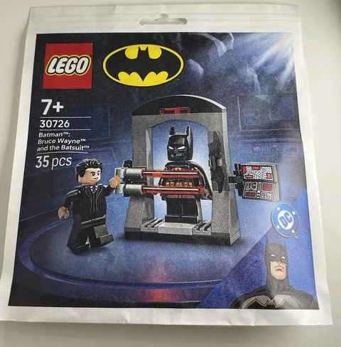 LEGO DC THE BATMAN BRUCE WAYNE  AND SUIT Genuine Minifigure Brand New