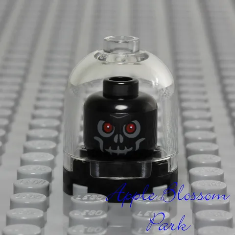 NEW Lego Black SKELETON SKULL - Halloween Display Case Evil Monster Minifig Head