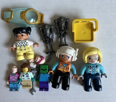 Lego & Duplo Lot - Minifigures Minecraft Parts And Pieces, Star Wars 1979 Chair
