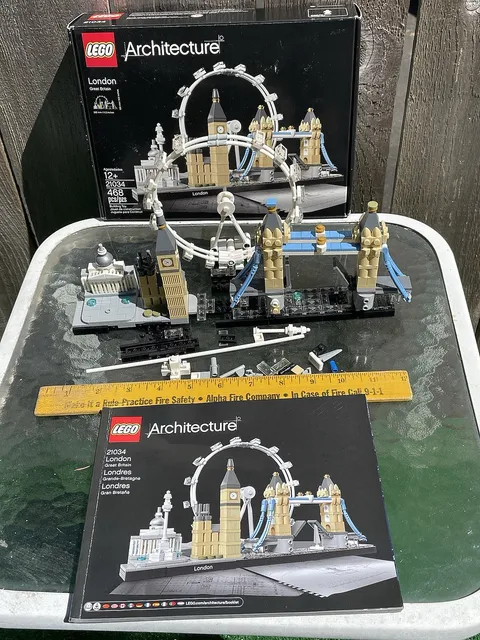 LEGO Architecture Skylines London 21034 Complete Set 468 pcs Box Instructions