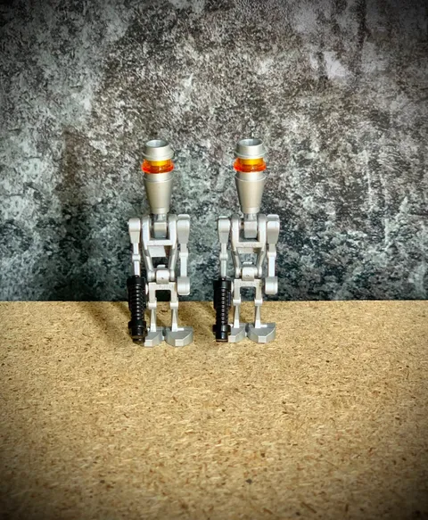 2x Lego Star Wars - sw0229 - Assassin Droid - (2009) perfect condition