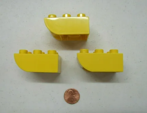 LEGO Duplo Block YELLOW 2x3 CURVED BOTTOM BRICK 3 Block Lot Building Castle