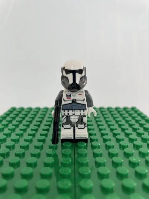 2 LEGO Star Wars Imperial Commando minifigure