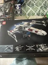 LEGO Star Wars UCS X-wing Starfighter 75355 1949pcs Display Stand 18+