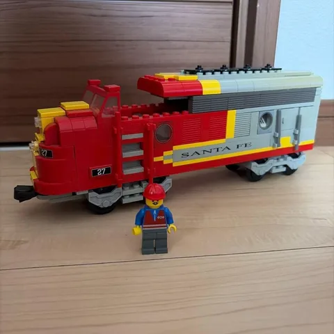 LEGO Santa Fe Super Chief 10020 In 2002 Used Retired As Is