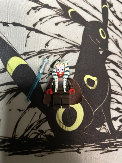LEGO Star Wars Shaak Ti (sw0309) minifigure from the 2011 T-6 Jedi Shuttle