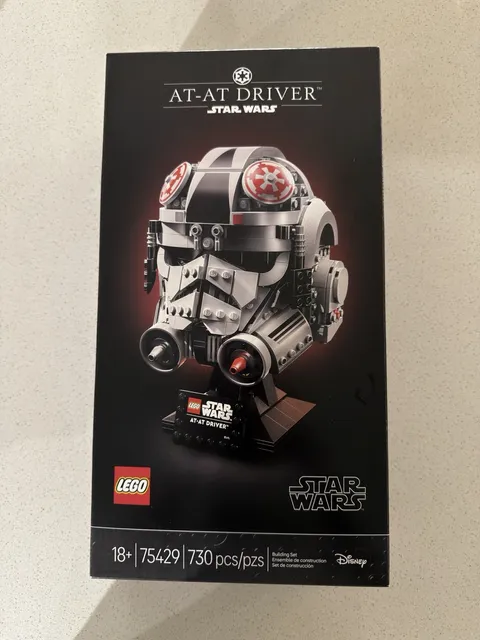 LEGO Star Wars The Empire Strikes Back AT-AT Driver Helmet 75429