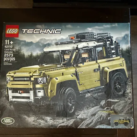 LEGO Technic 42110 Land Rover Defender Complete Set 2573 pcs Boxed