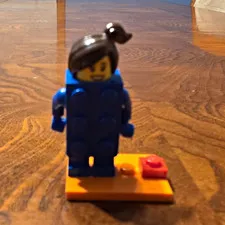 LEGO Minifigure Series 18 Blue Brick