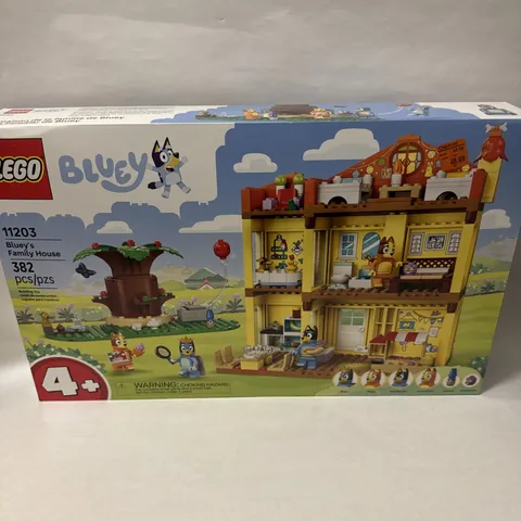 NEW LEGO Bluey Bluey's Family House 11203 Building Kit (382 Pieces) Sealed Box
