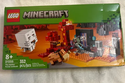 LEGO Minecraft: The Nether Portal Ambush (21255)