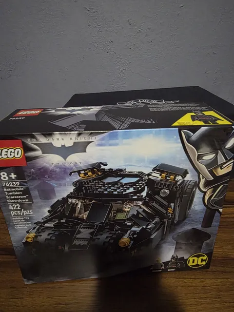 LEGO 76239 Batmobile Tumbler Scarecrow Showdown Brand New Factory Sealed