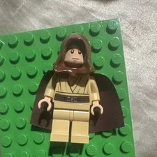 LEGO Star Wars Obi-Wan Kenobi Minifigure Tan Robe & Brown Cape sw0196