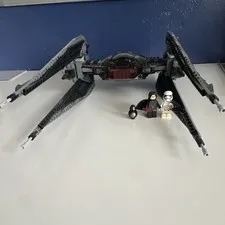 LEGO Star Wars 75179 Kylo Ren's TIE Fighter 630pcs Complete No Box Minifigs