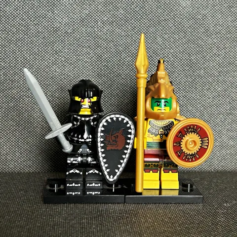 LEGO Minifigures series 7 evil knight / series 7 Aztec warrior with all Weapons